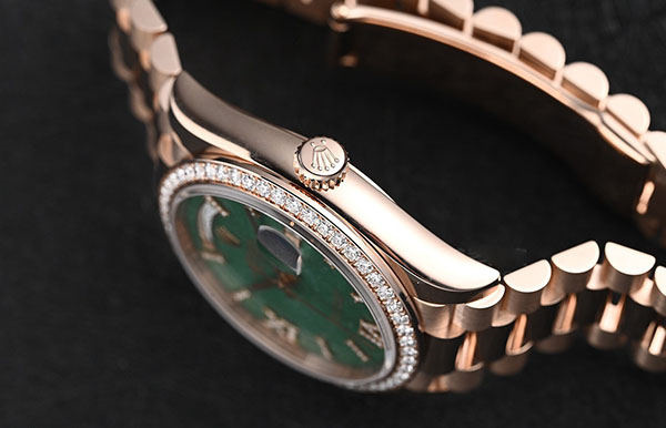 勞力士機(jī)芯生銹有必要修嗎(修復(fù)方法與注意事項)(圖) 勞力士機(jī)芯生銹有必要修嗎(修復(fù)方法與注意事項)(圖)