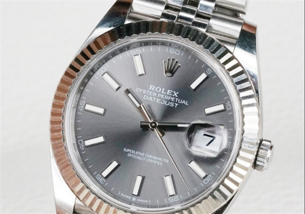 勞力士的原裝盒扔了(圖) 勞力士的原裝盒扔了(圖)