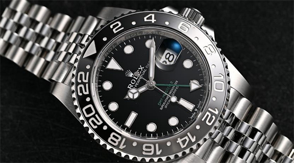 勞力士腕表表蒙有劃痕應(yīng)該咋辦(圖) 勞力士腕表表蒙有劃痕應(yīng)該咋辦(圖)